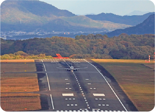 飛躍とともに、香川県の魅力がつまった高松空港